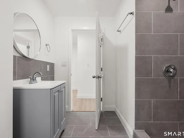 64 Soundview Ave #2 — Photo 8