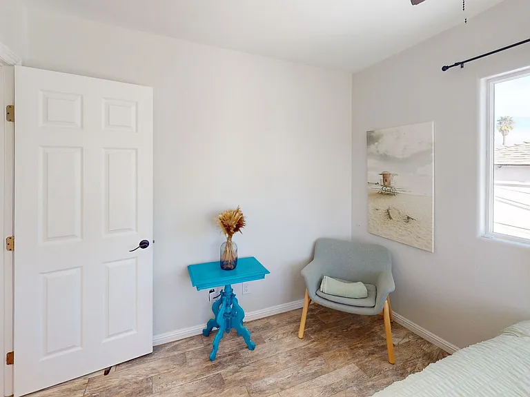 213 Evergreen Ave — Photo 9