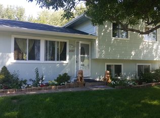 2127 Cliffhill Ln, Eagan, MN 55122