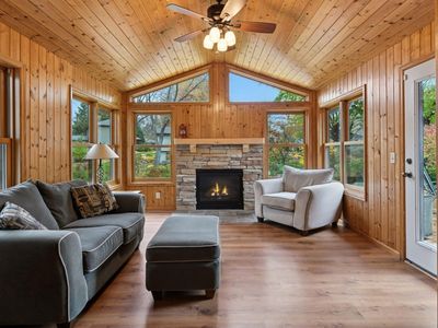 9933 Balmoral Ln, Eden Prairie, MN, 55347