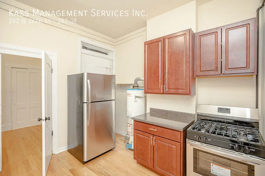 262 W 26th St #2F