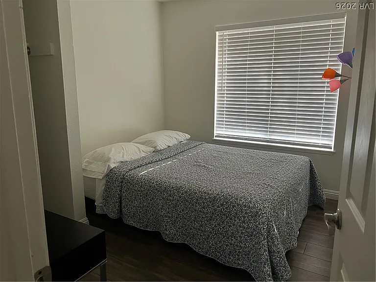 3956 Clear View Dr — Photo 37