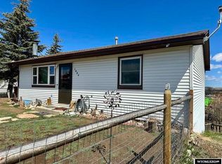 1004 W Rochester Ave, Saratoga, WY 82331