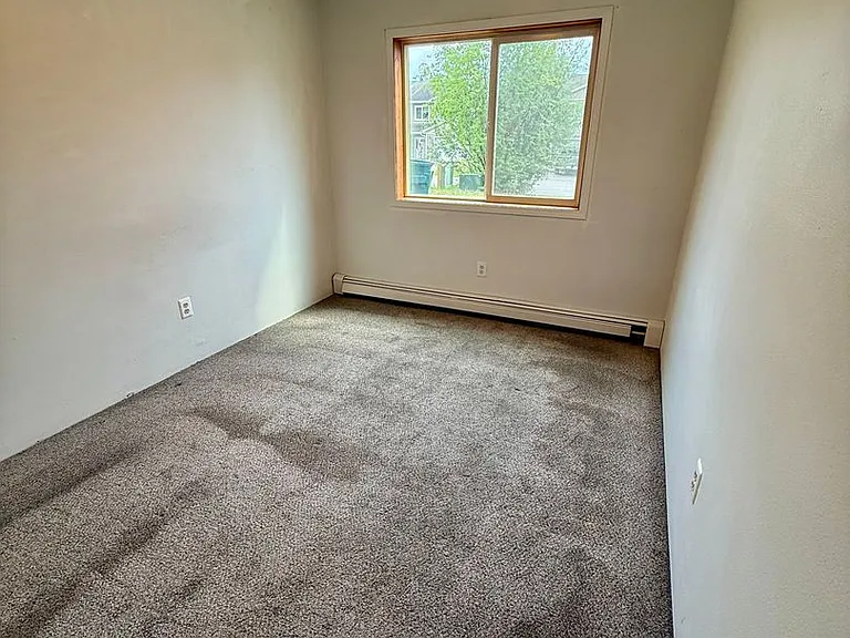4770 Glasgow Dr — Photo 21