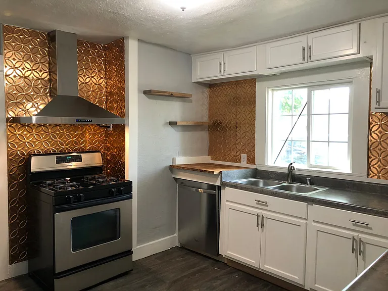 211 Cherry St #A — Photo 13