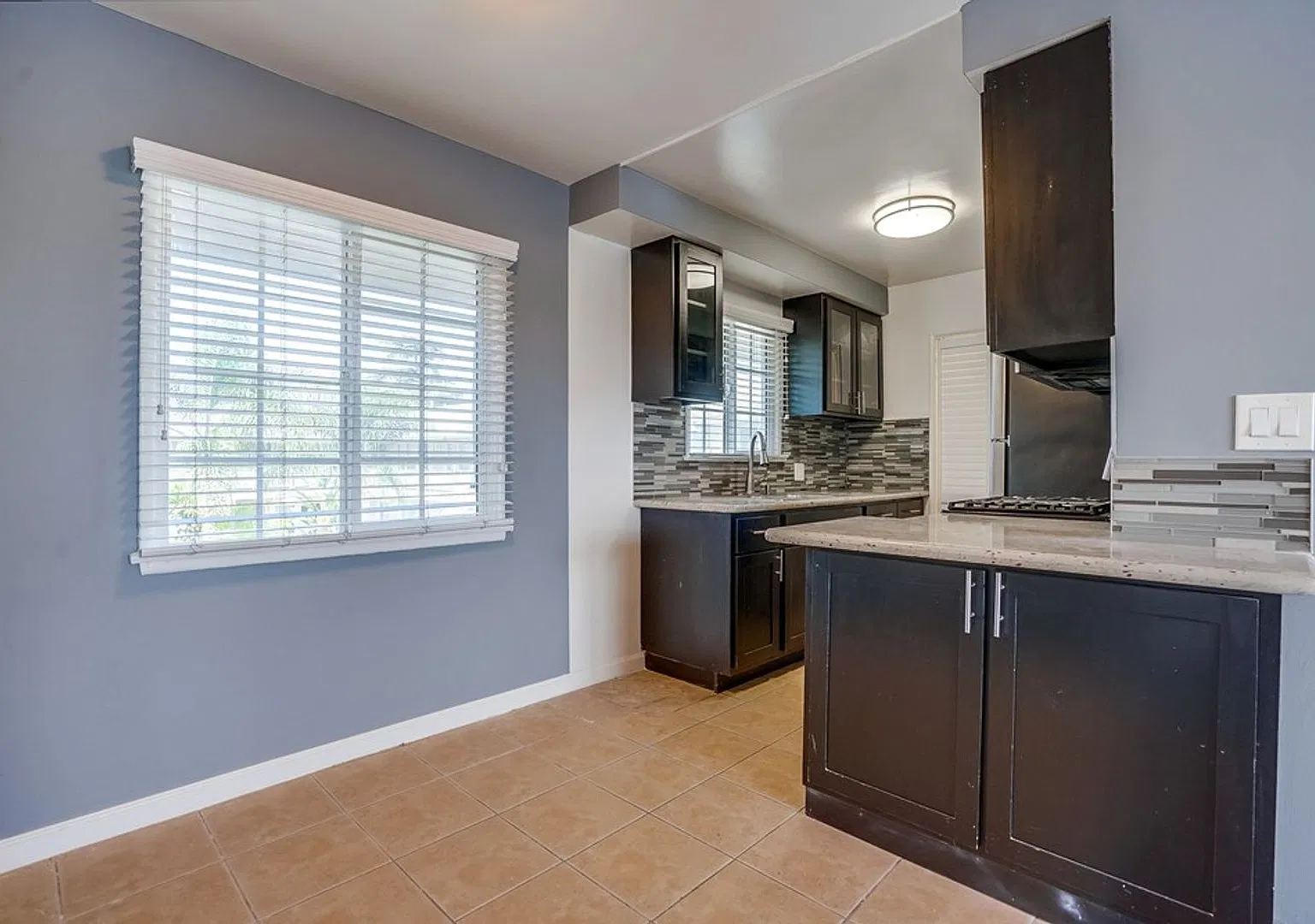 6633 Crenshaw Blvd — Photo 3