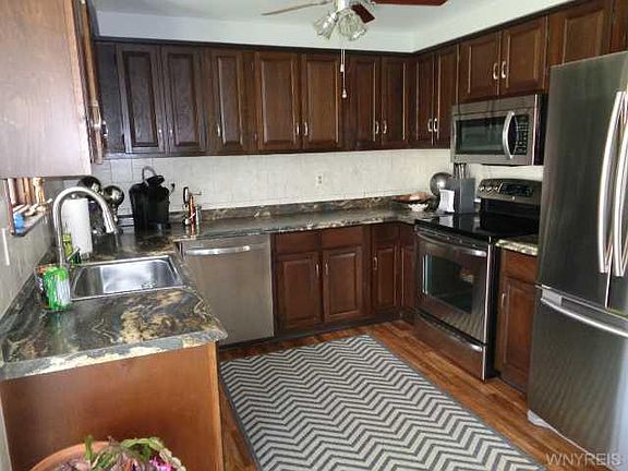 2nd image of 7660 Highland Dr