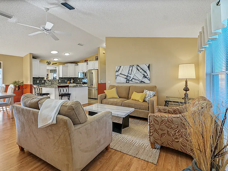 720 Camino Del Rey Dr — Photo 3