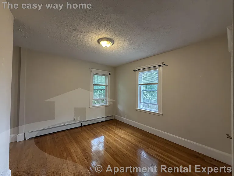 21 Lowell St #1 — Photo 5