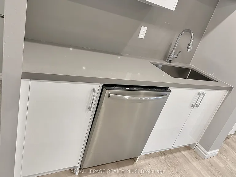 3065 Queen Frederica Dr #402 — Photo 12