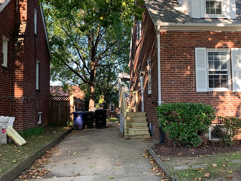 721 N Edison St — Photo 2