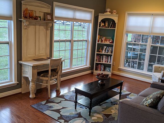 5th image of 629 Brightview Dr