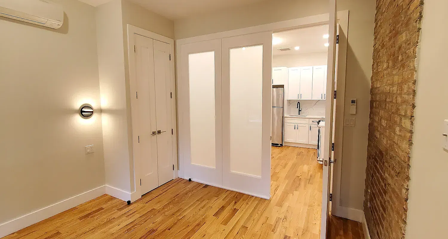 12 Spencer Ct — Photo 2
