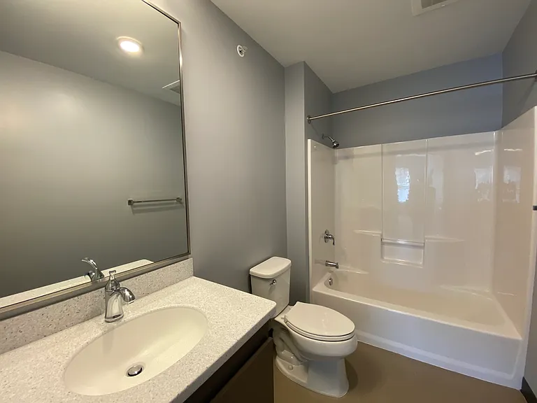 The Ridge at Eastern Trails Apartments — Photo 31