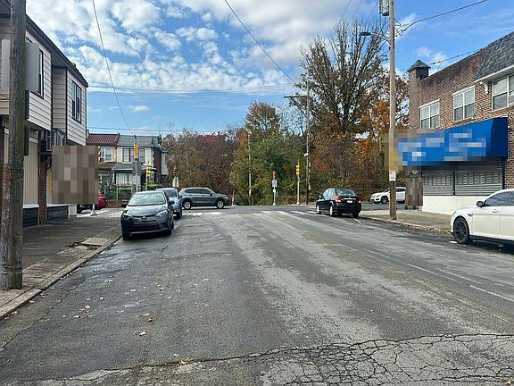 5th image of 6003 N 5th St