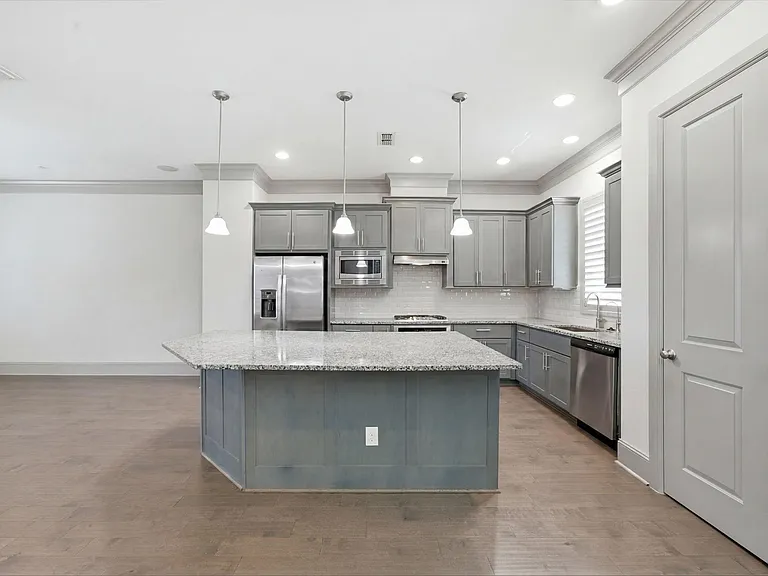 1434 Apsley Manor Trl — Photo 8