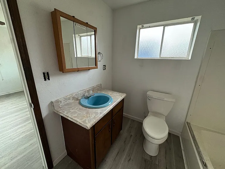 212 Moreland Ave — Photo 6