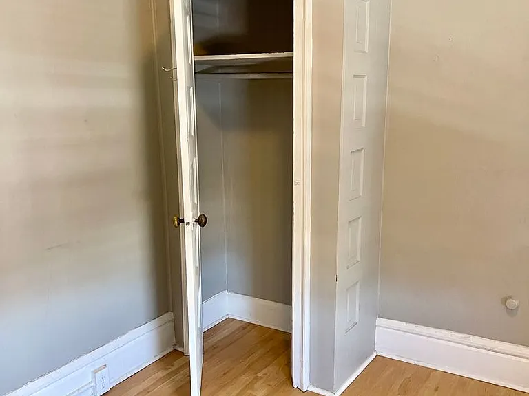 106 S Cedar St — Photo 20