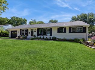 9017 Hemlock Dr, Overland Park, KS 66212