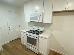 13759 Oxnard St #205, Van Nuys, CA 91401