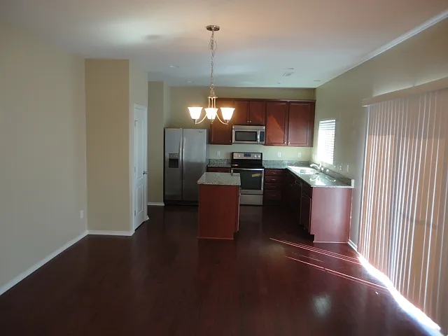 169 Rowan Dr — Photo 4