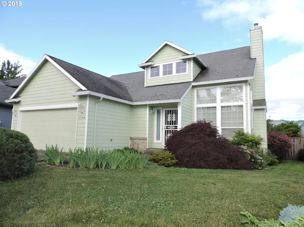2508 Forge Dr, Forest Grove, OR 97116