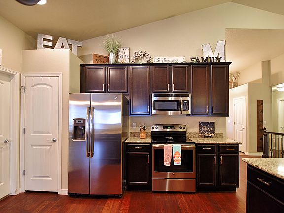 5th image of 844 Deschutes Dr