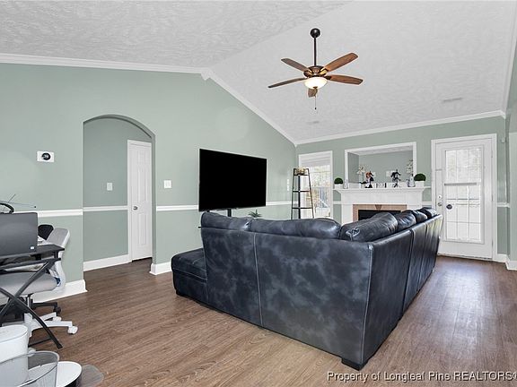 4th image of 674 Copper Creek Dr