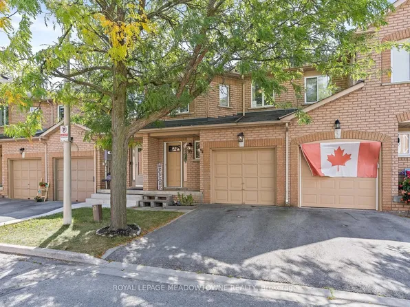 200 Cresthaven Rd #87, Brampton, ON L7A 1J5