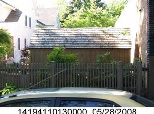 1809 W Cornelia Ave, Chicago, IL 60657