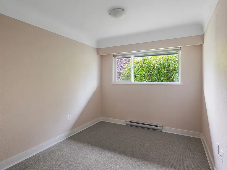 4021 Century Rd — Photo 7