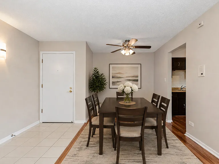13616 Lamon Ave #411 — Photo 3