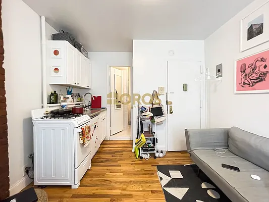 Rented by City Connections Realty | media 10