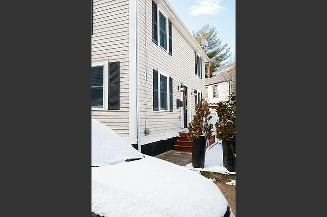 9 G St — Photo 16