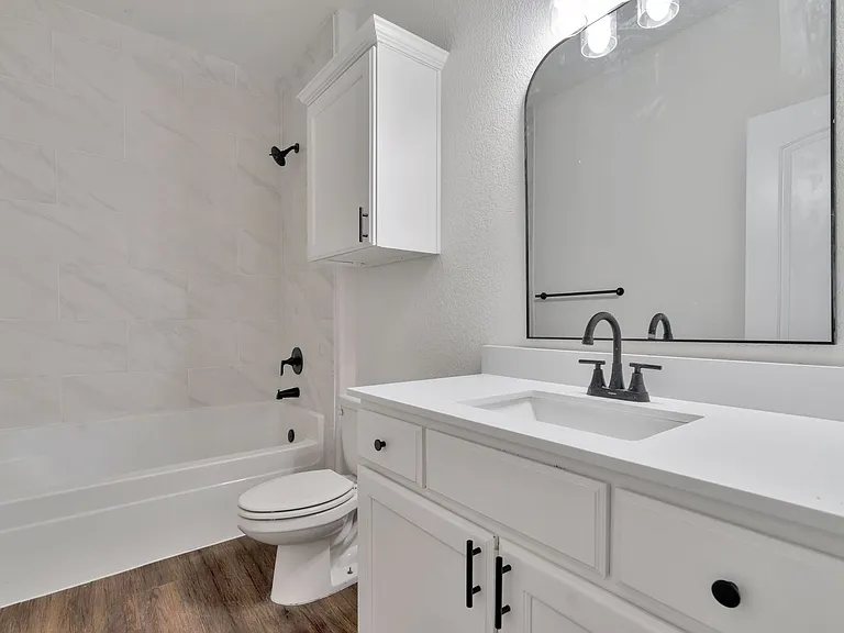 732 N Wordsworth Ln — Photo 15
