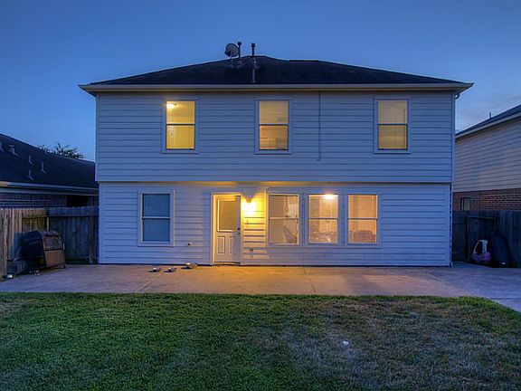 4th image of 16214 Wisteria Hill St