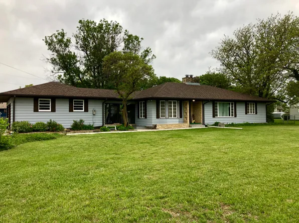 803 W Grand Ave, Hillsboro, KS 67063