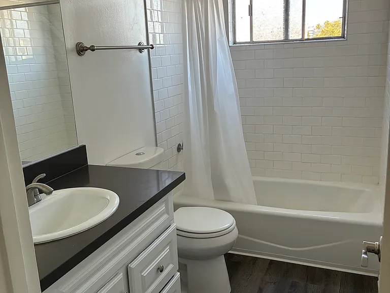 Chevy Chase Terrace — Photo 8