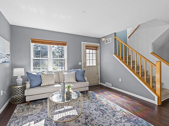 4th image of 2041 McKenna Blvd