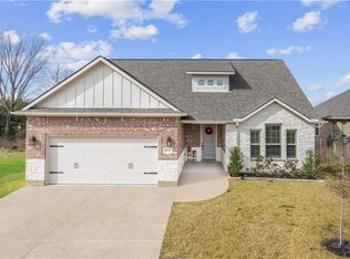 3054 Peterson Cir, Bryan, TX 77802