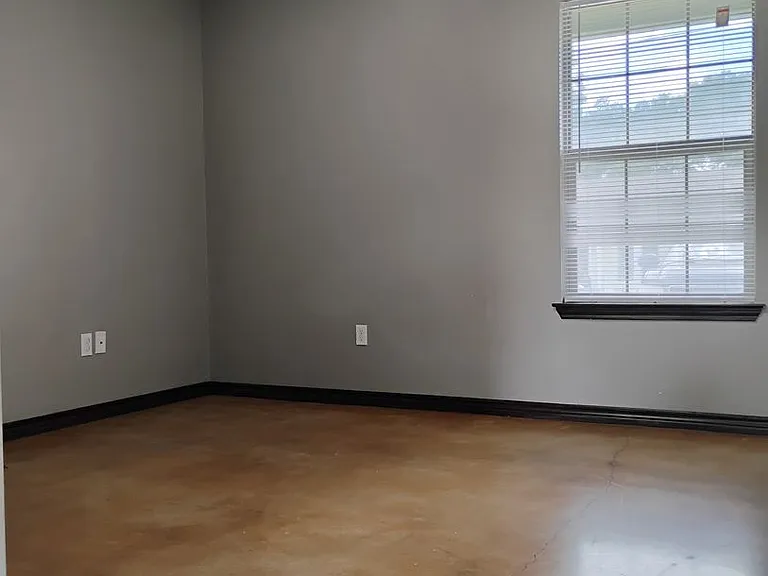 Lacy Loft — Photo 17