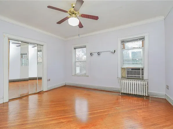 33 Wellington Court image 18 of 39