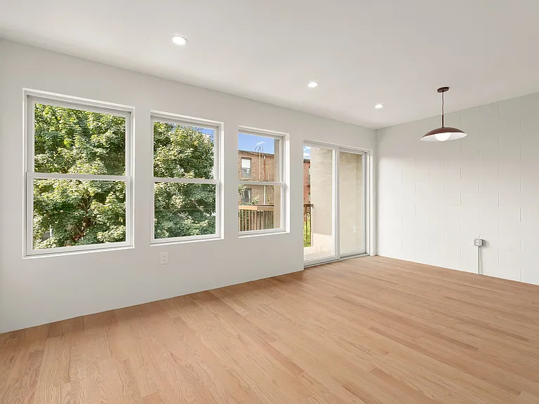 450 Bergen St #3 — Photo 5