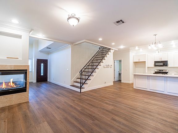 4th image of 13770 Cordary Ave