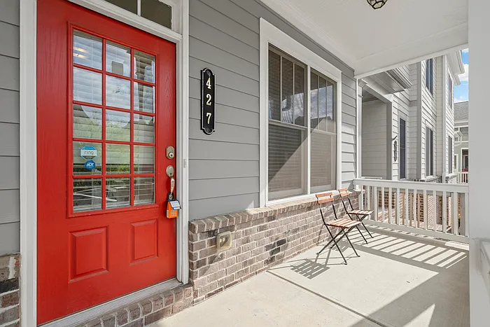 427 Suwanee Park Ter — Photo 5