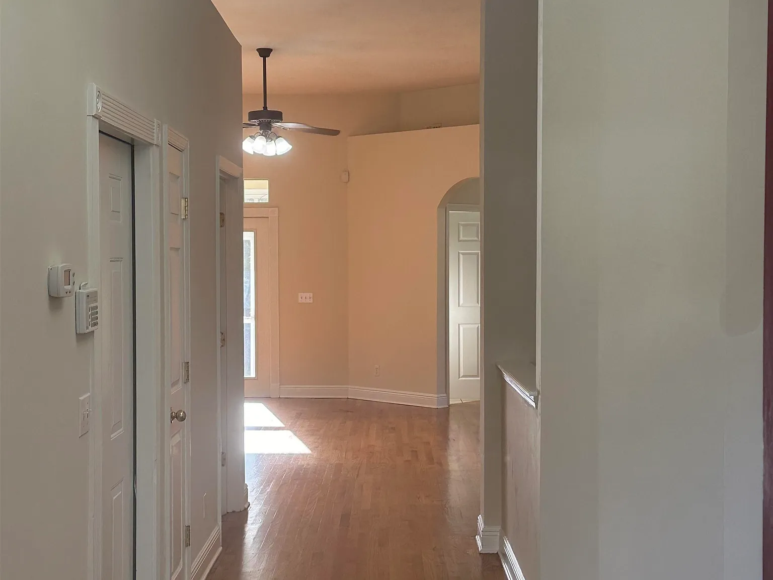 3 bed, 1682 sqft, $2,400 — Photo 3