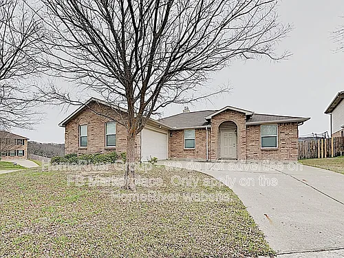 2800 Crockett Pl Photo 1