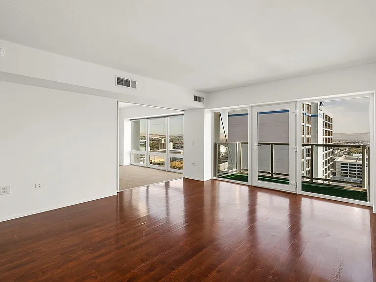 255 N Sierra St #1808 — Photo 13