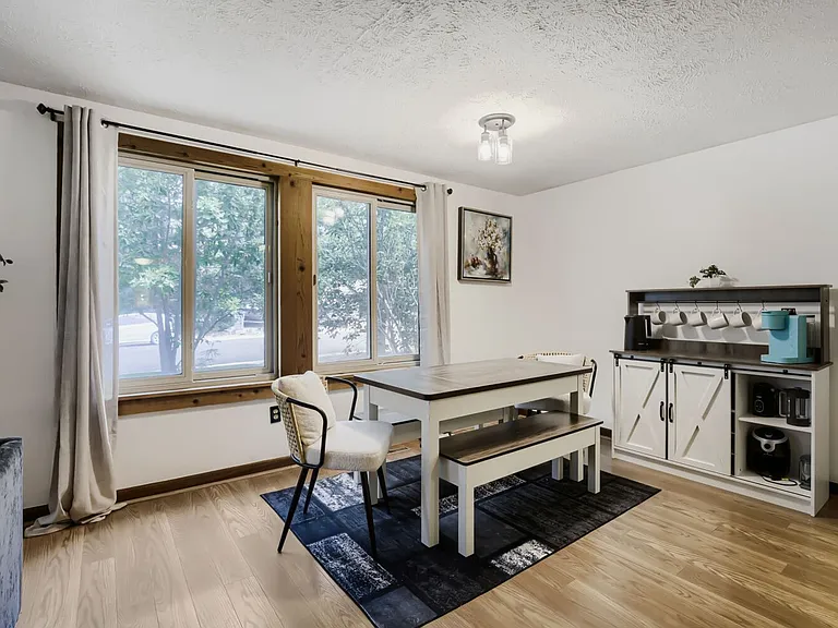 329 Chinook Ave — Photo 10