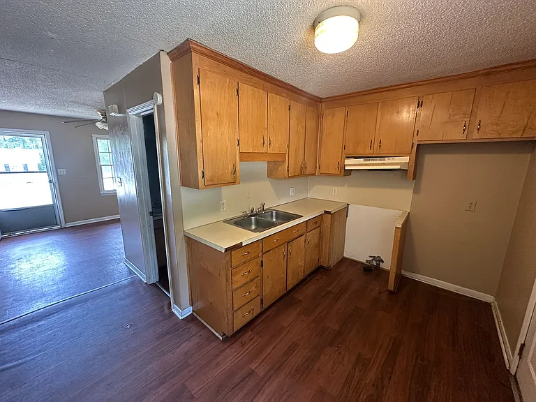 1437 Tripp Ln #1437 — Photo 6